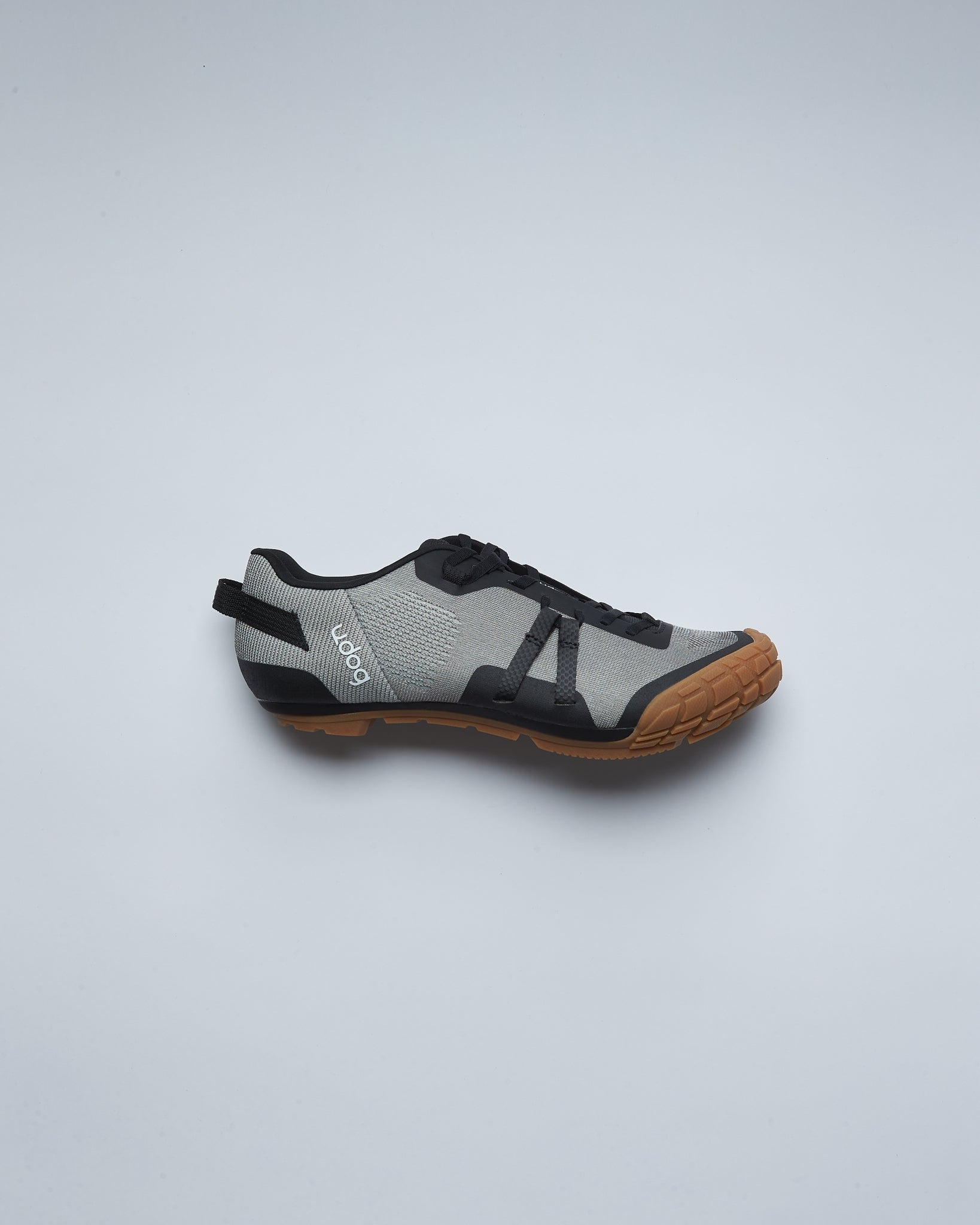 Distanza — Ash Grey