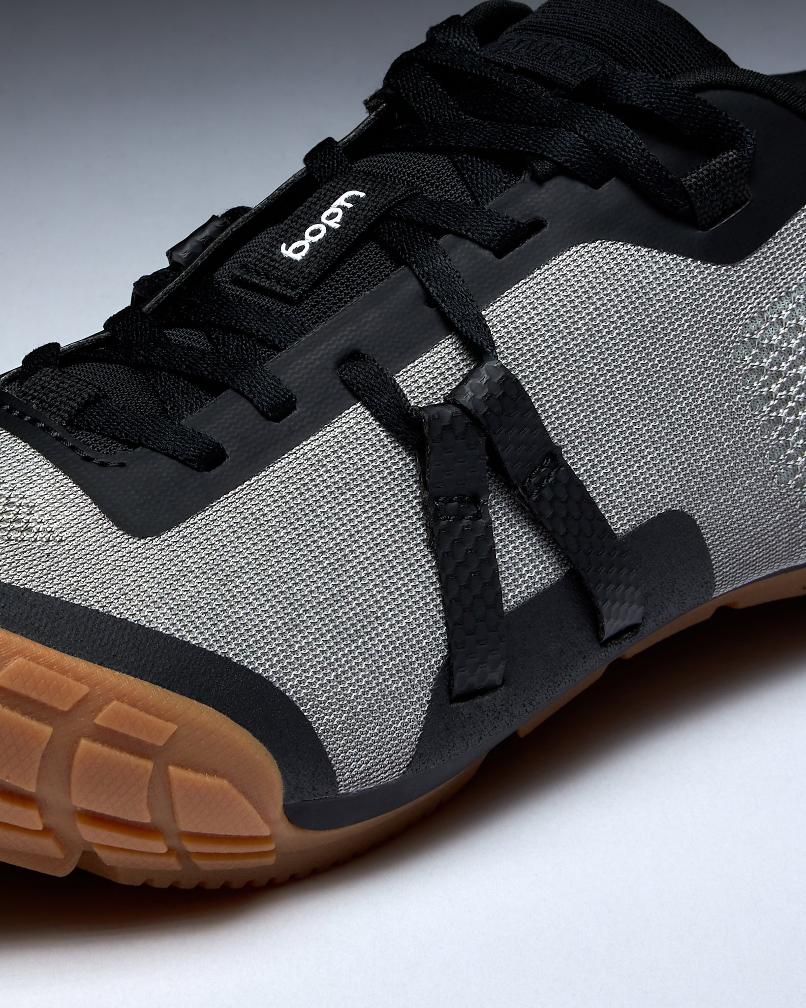 Distanza — Ash Grey