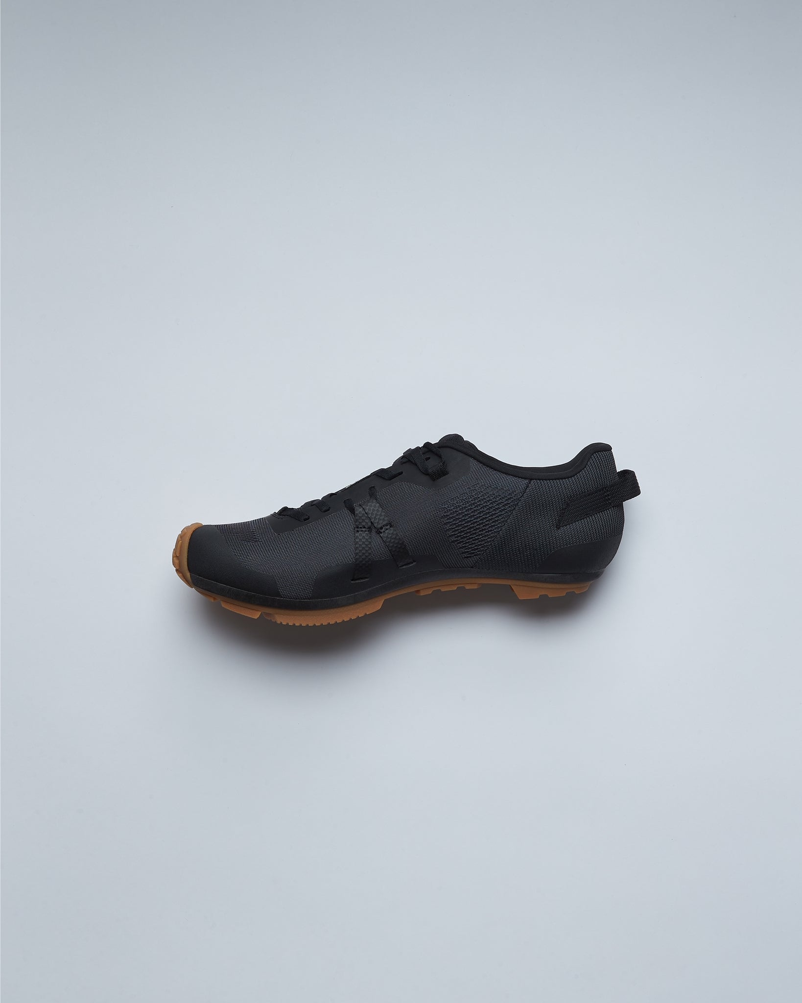 Distanza Carbon — Cinder Black