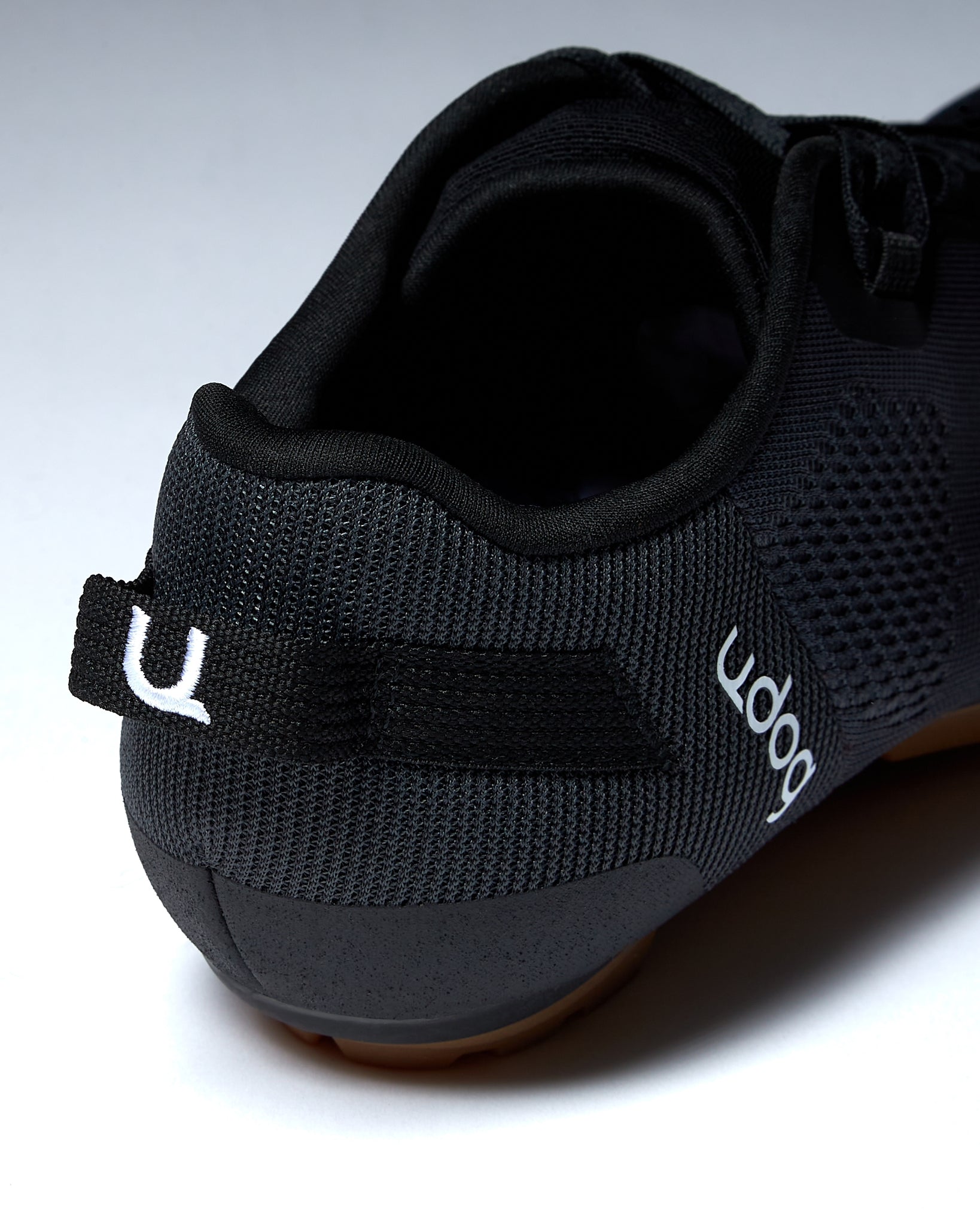 Distanza Carbon — Cinder Black